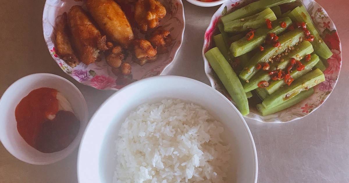 Cơm 1 Người #7 - Cánh gà chiên giòn cay + Đậu bắp sốt tương cay
