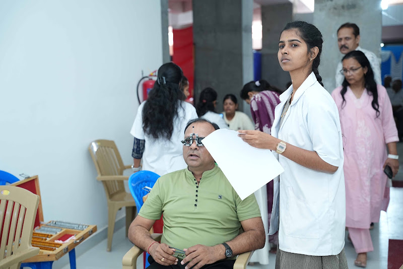 Free Eye Camp (Photo 11)