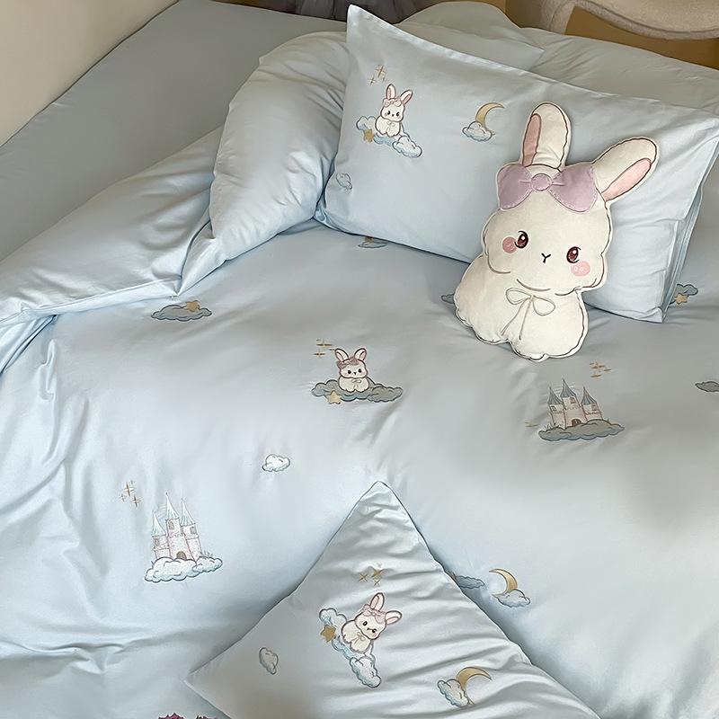 Kids' bedding, 3–4 pieces, cartoon design