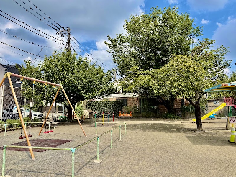 桜新町さくらっ子公園のようす