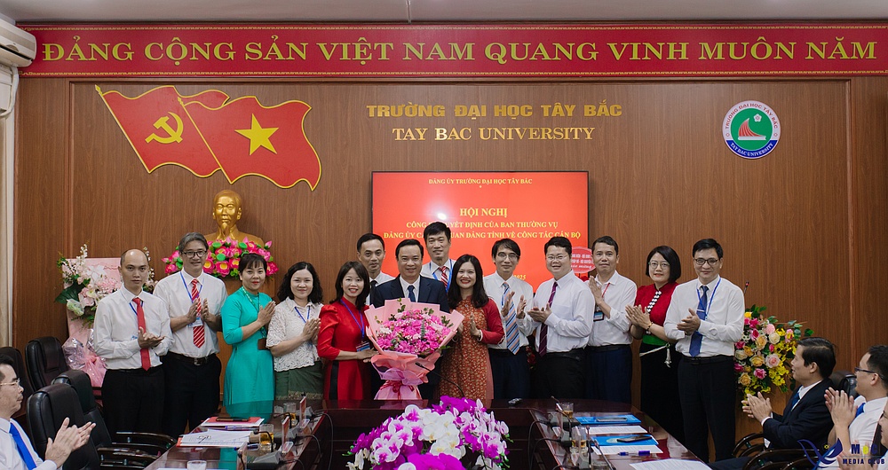 Đảng uỷ Trường Đại học Tây Bắc tổ chức Hội nghị công bố Quyết định của Ban thường vụ Đảng ủy các cơ quan Đảng tỉnh về công tác cán bộ
