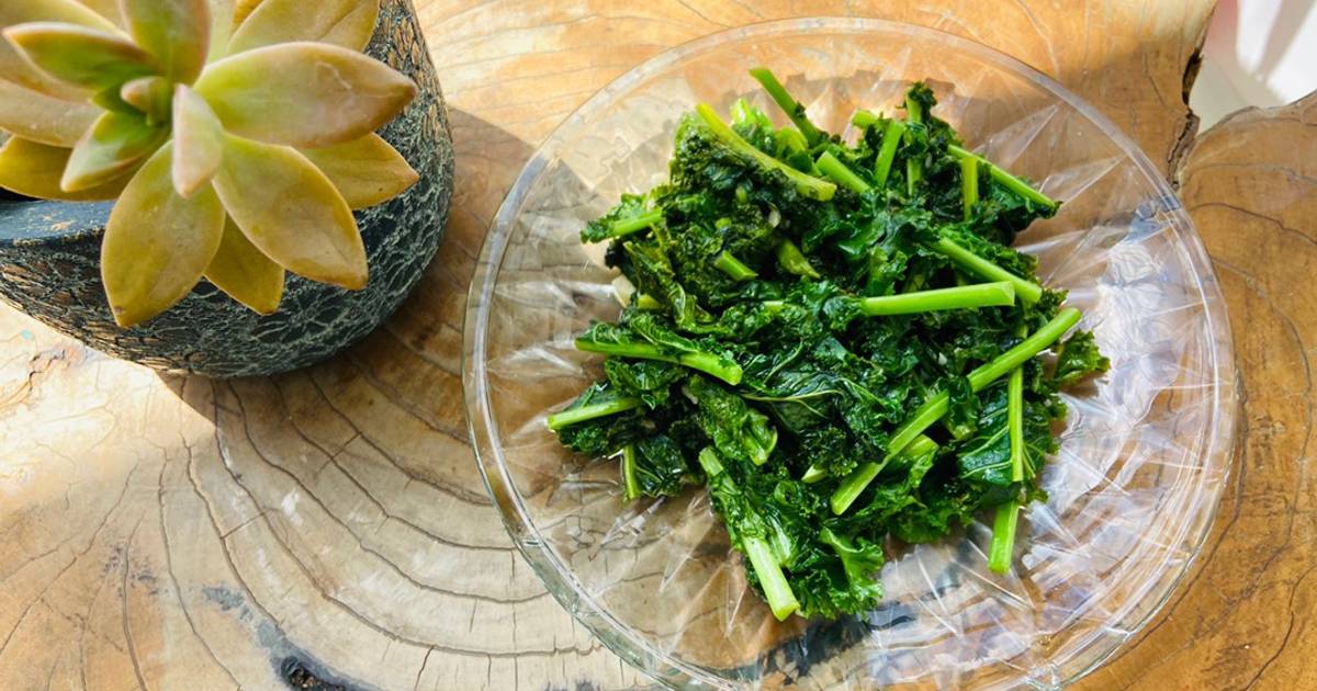 Cải kale xào tỏi sốt dầu hào