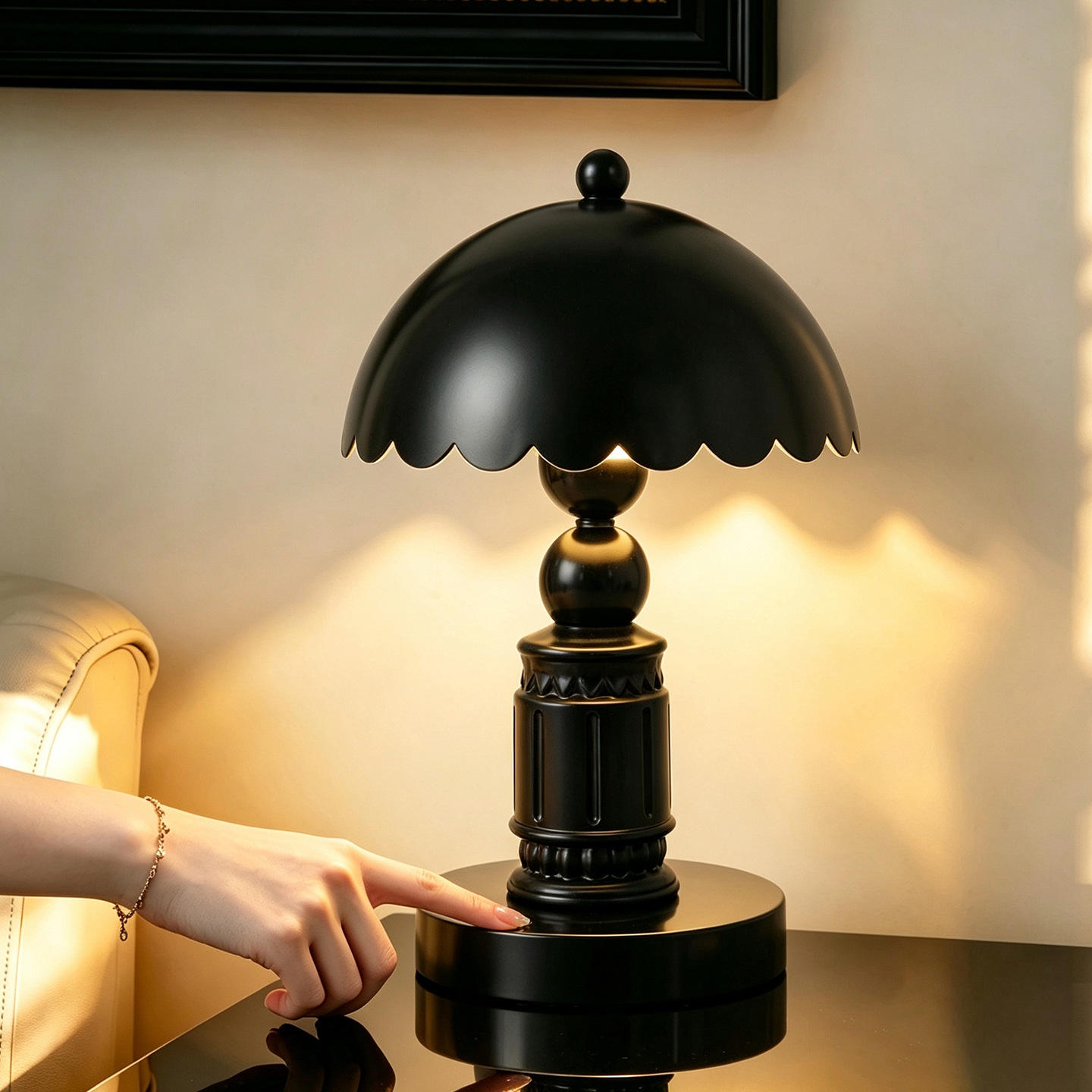 French Rococo table lamp with column design