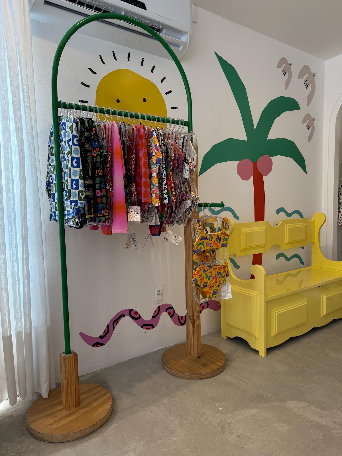 Composições infantis Fábula — showroom Low Profile + Dreams
