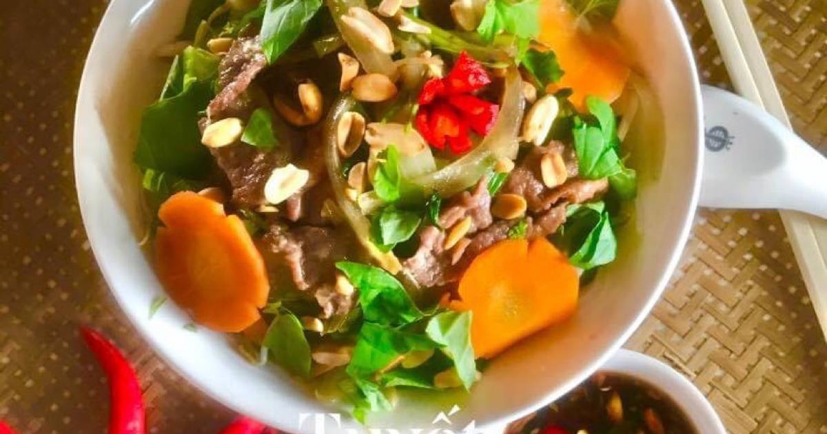 Bún bò xào củ hành