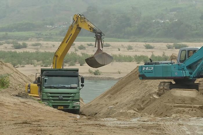 Bão giá vật liệu xây dựng: Doanh nghiệp lao đao, người dân chật vật - Đài Phát thanh và truyền hình Hà Nội