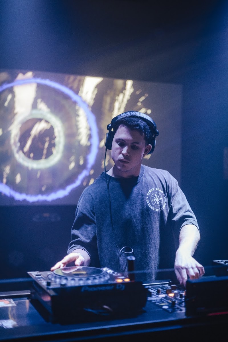 PORTAL 002 en Emile Club — foto 10