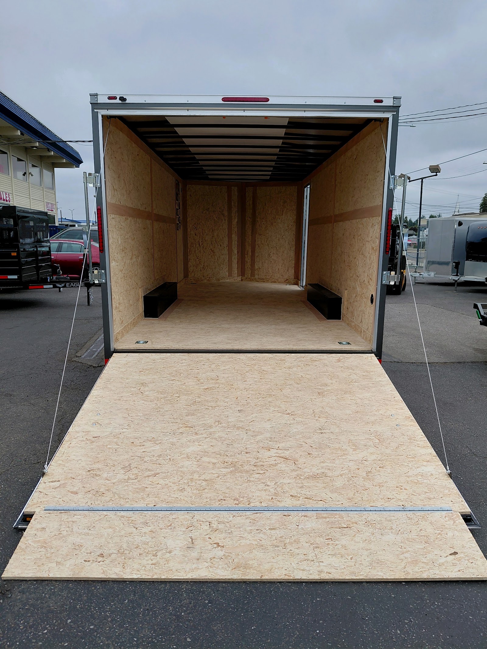 Passport Deluxe Enclosed Cargo