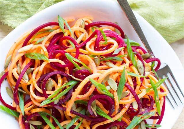 Salad Củ Dền Khoai Lang Sống