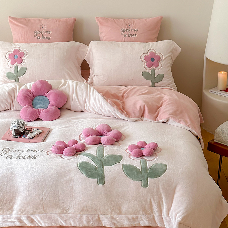 Milk Fiber Bedding Set, 4 pieces, 3D Floral Pattern