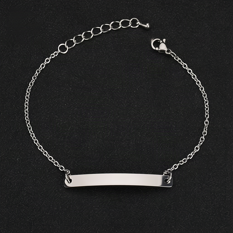 Edelstahlarmband mit geometrischem Design
