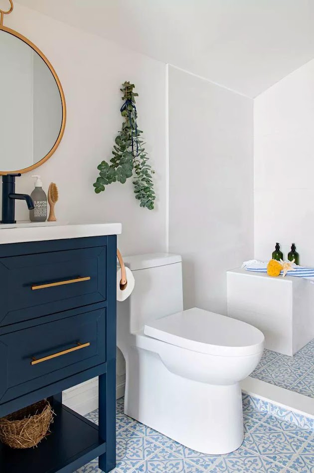 Ideas para remodelar el suelo de una ducha pequeña con azulejos