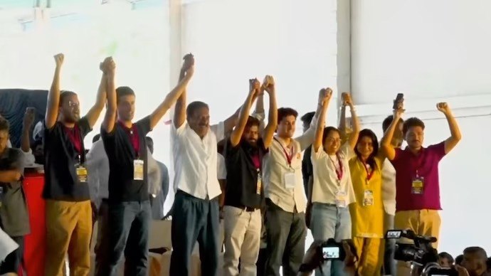 Prakash Raj, Dhruv Rathee Lead Bengaluru Rally Against CEC