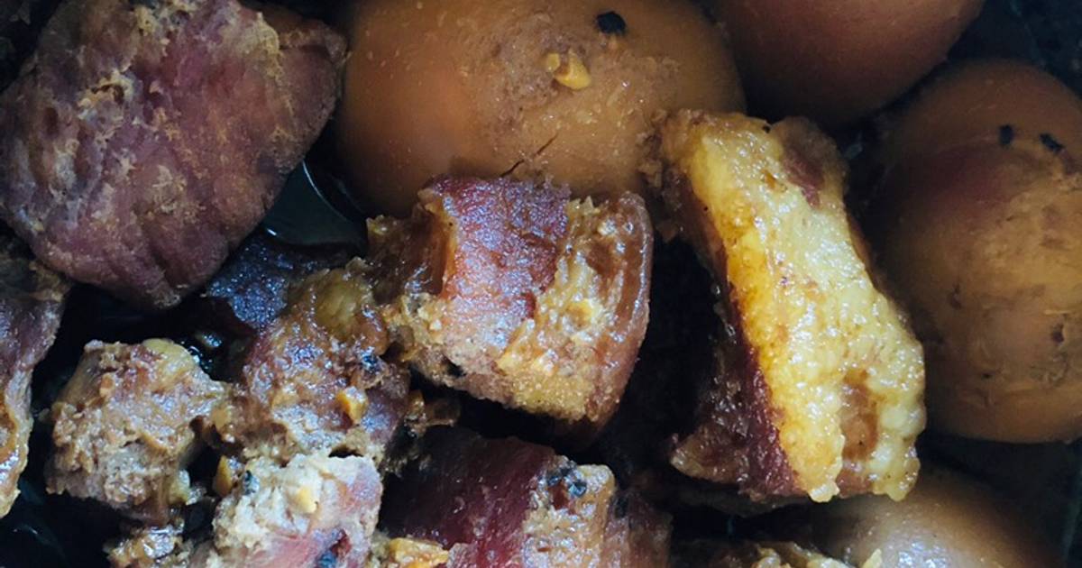 Thịt kho hột vịt