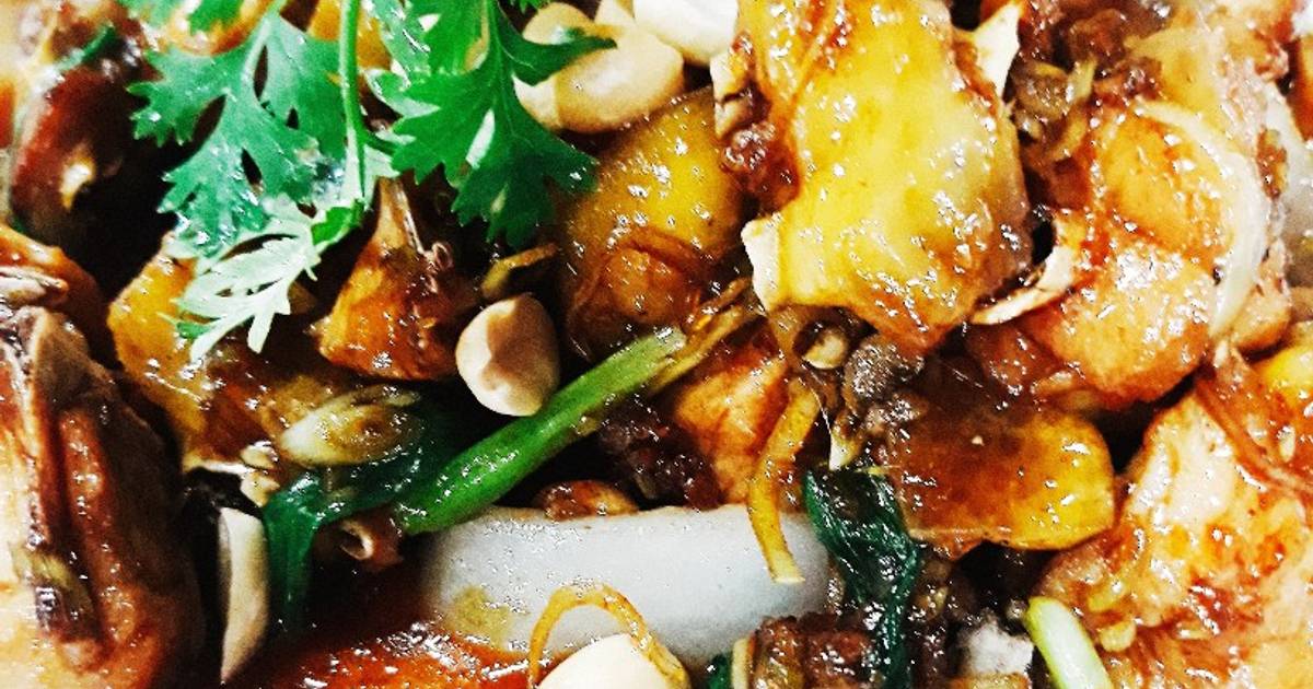 Gà ta xào xả ớt