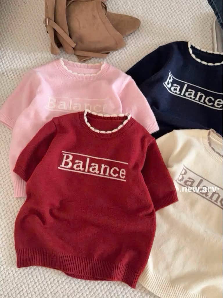 Áo len ngắn tay thêu chữ Balance XONXEN SHOP 112 – Image 2