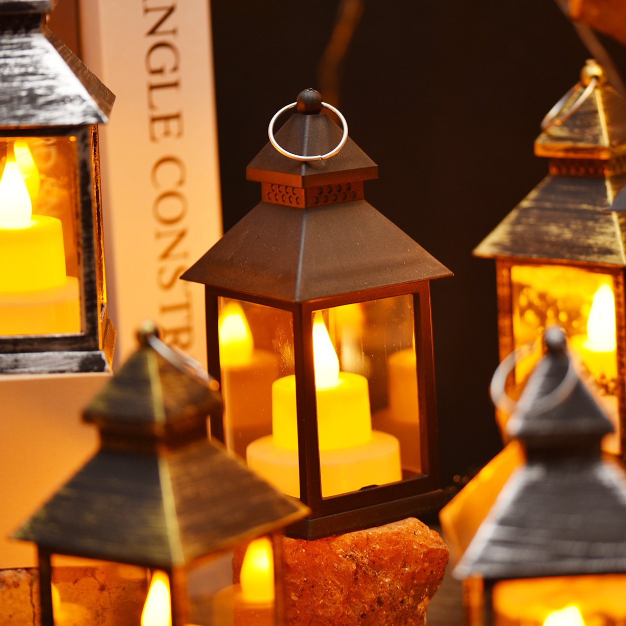 Dekorative LED-Laterne im Vintage-Stil