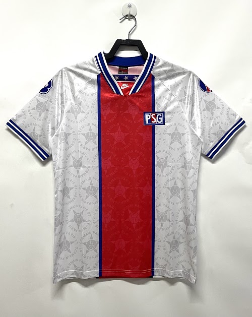 Equipación de visitante del París 1994-95.jpeg