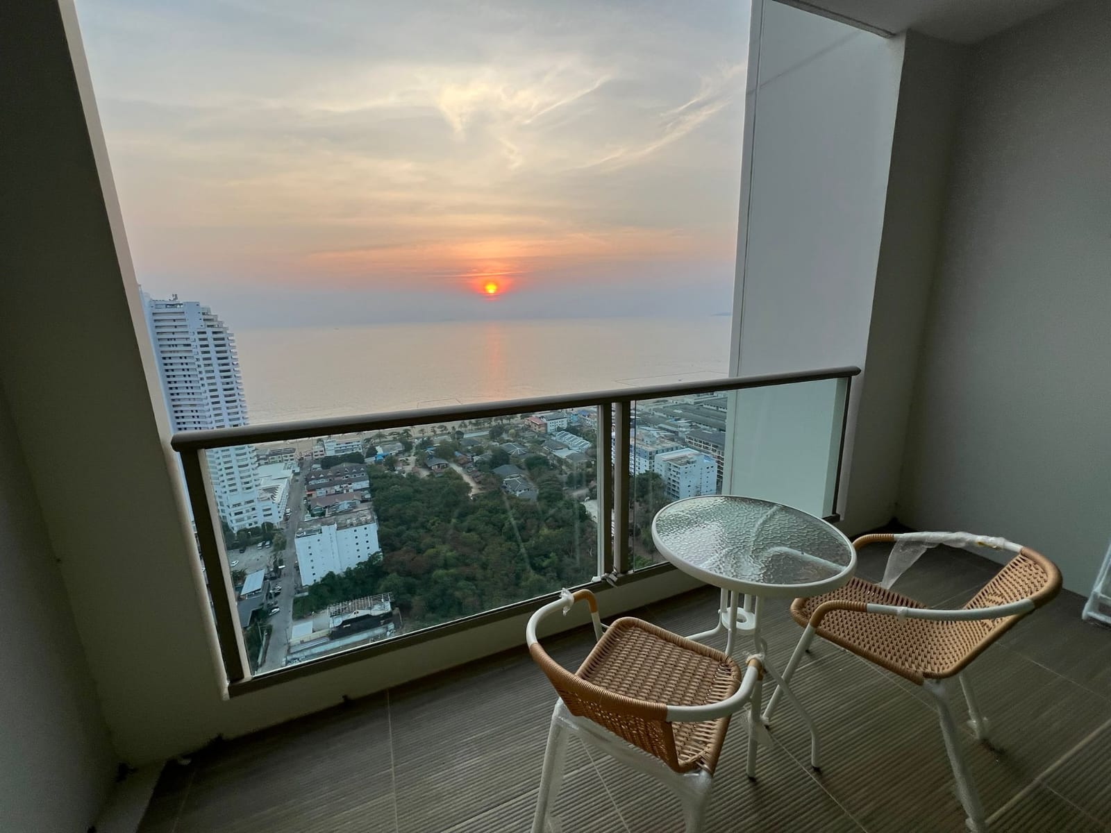 Seven Seas Building C - 1 Bed, Floor 8