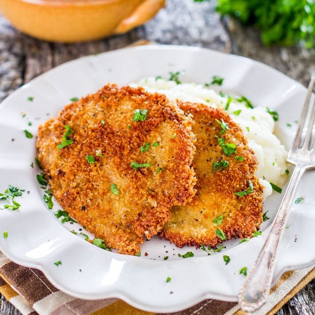 Thịt Cốt Lết Chiên Giòn