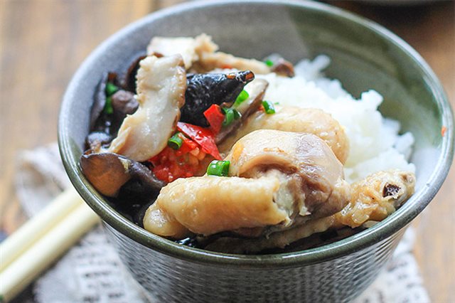 Gà Hấp Nấm Mộc Nhĩ