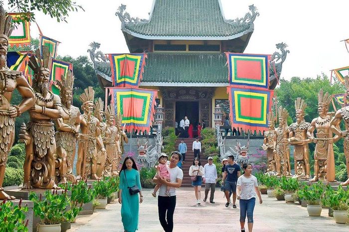 Toàn cảnh Gia Lai 24h: Lan tỏa đạo lý 'uống nước nhớ nguồn' qua Giỗ Tổ Hùng Vương ở Gia Lai - Báo Gia Lai