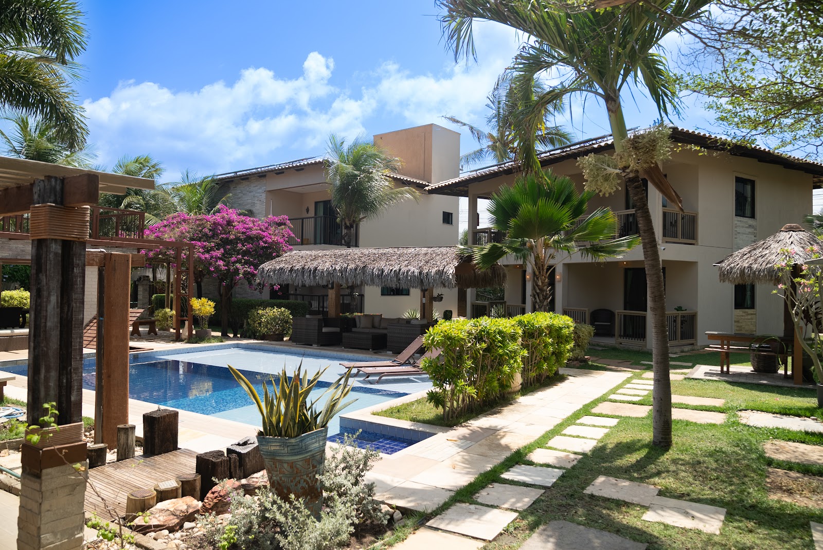 Vila Ventus 70m do mar | 07 qtos | Cumbuco - CE 2