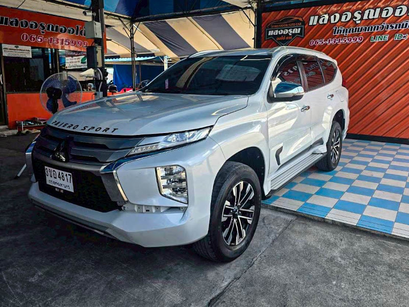 MITSUBISHI PAJERO