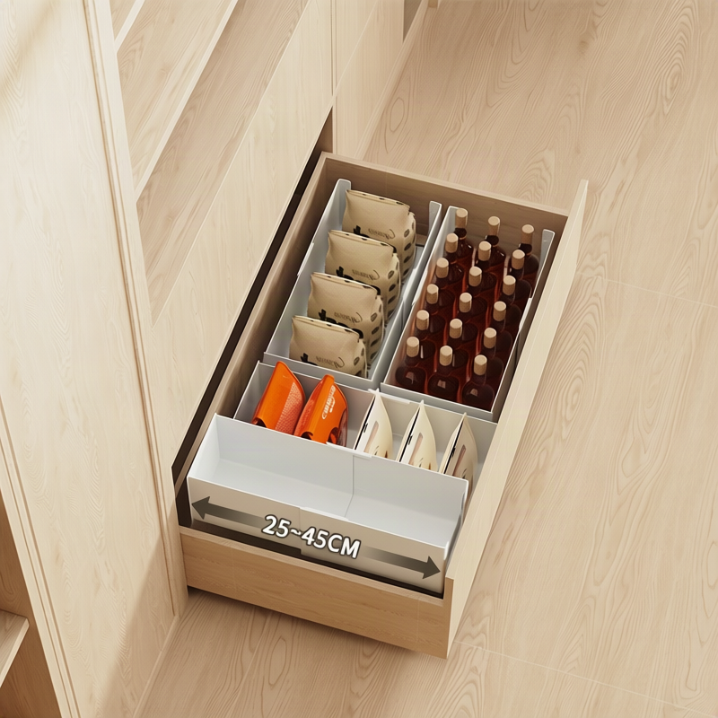 Wandmontierte Aufbewahrungsbox mit Fächern