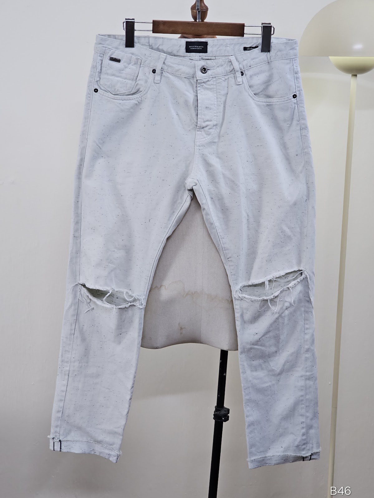 Quần B46