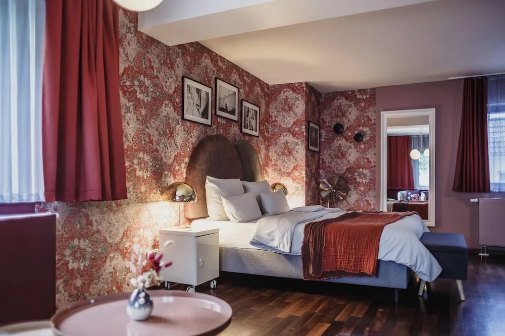 The Circus Hotel room