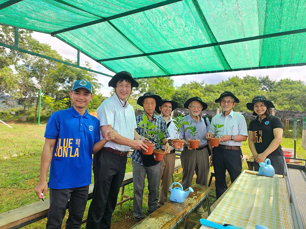 Đoàn chuyên gia NPO-IFPAT Nhật Bản đến làm việc tại Trường Đại học Tây Bắc về xây dựng đề xuất dự án