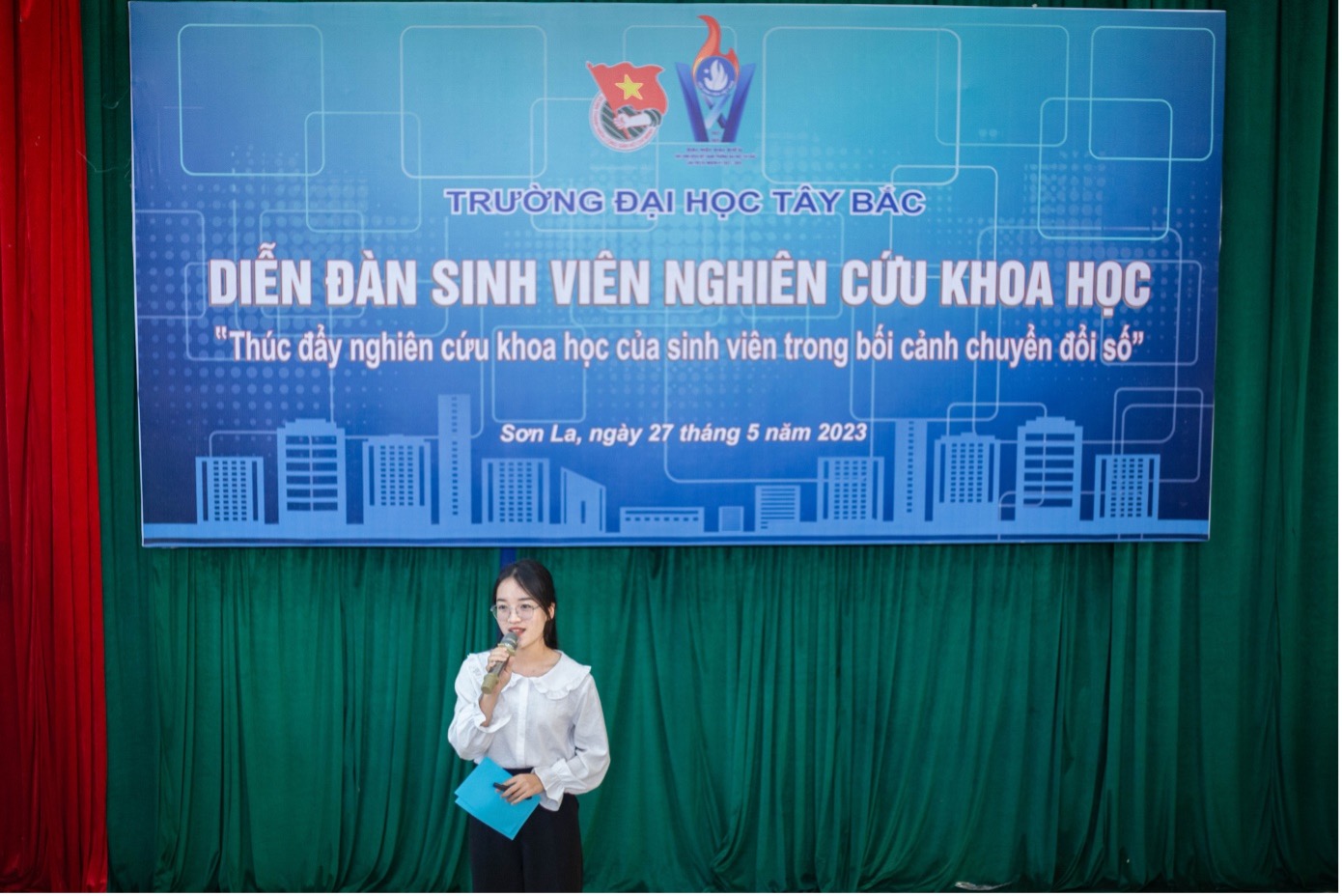 Đoàn Thanh niên - Hội Sinh viên Trường Đại học Tây Bắc tổ chức Diễn đàn sinh viên nghiên cứu khoa học với chủ đề "Thúc đẩy nghiên cứu khoa học của sinh viên trong bối cảnh chuyển đổi số"