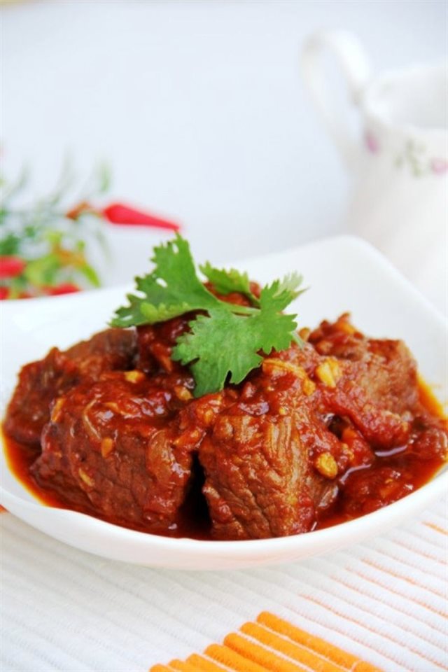 Thịt Bò Sốt Cà Chua Đơn Giản