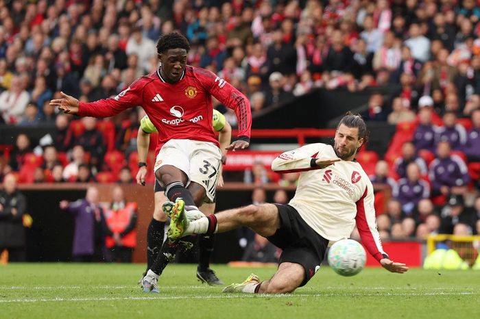 Highlights MU 3-2 Liverpool - Tạp chí Tri thức