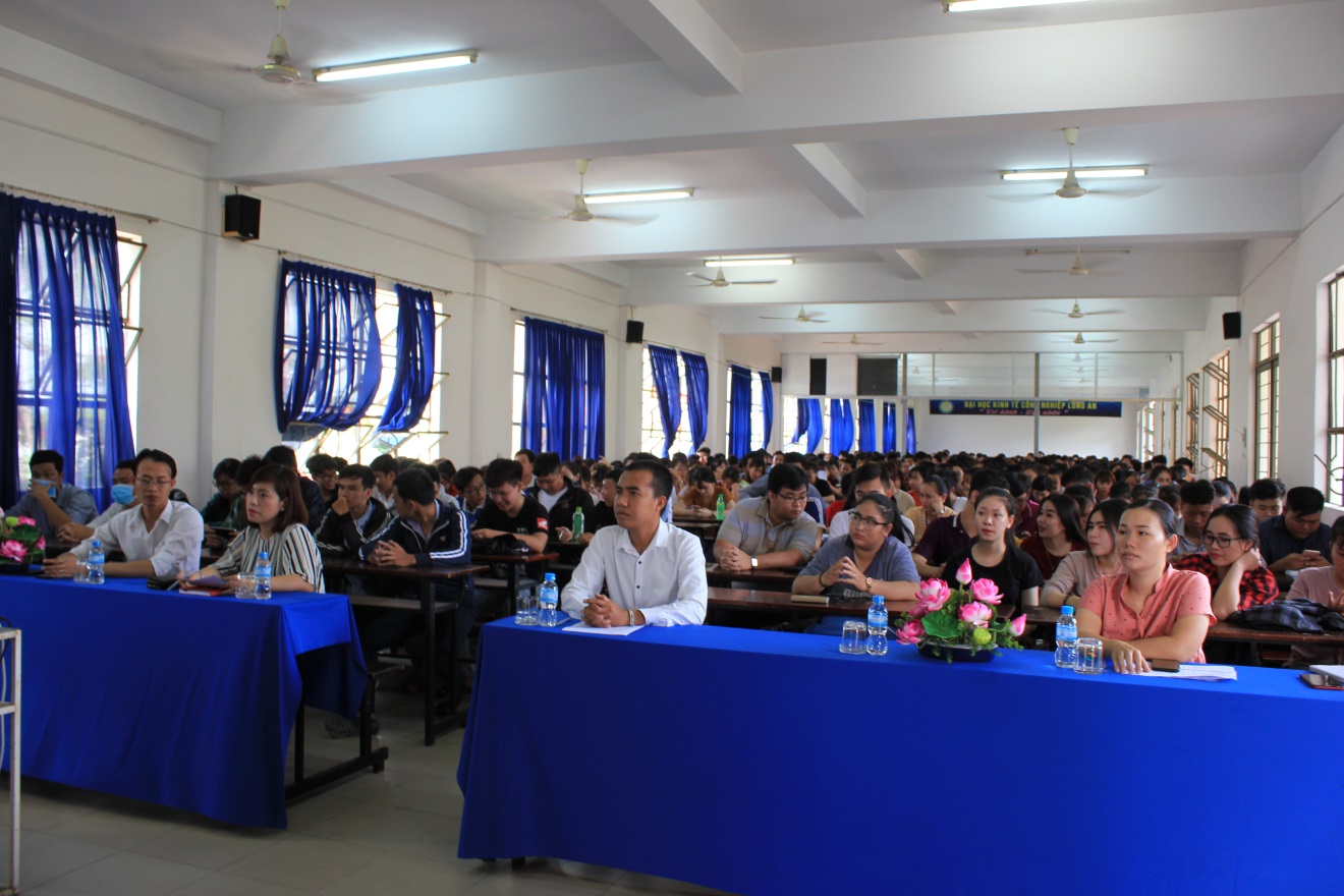 Đông đảo đoàn viên tham dự Sinh hoạt Đoàn Cấp Trường Lần 3