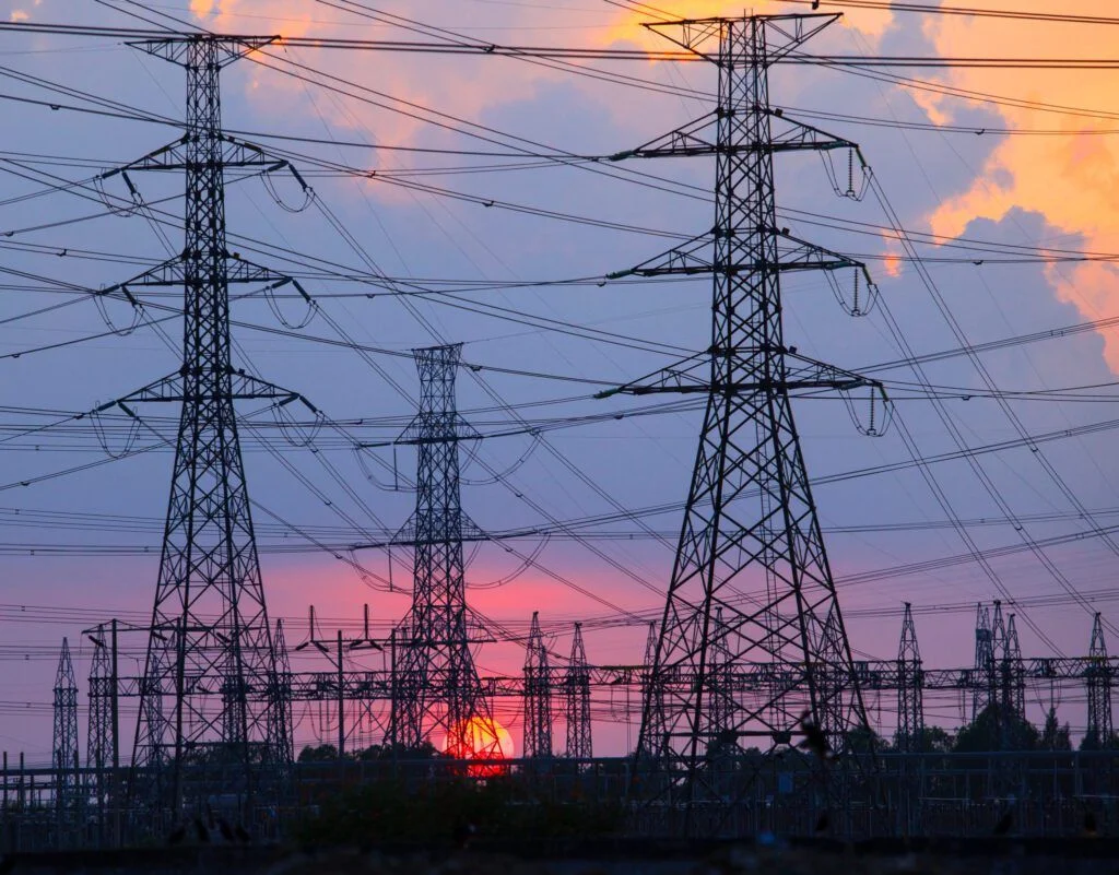 KESH blen energji për 80 milionë euro, përballë kërkesës në rritje