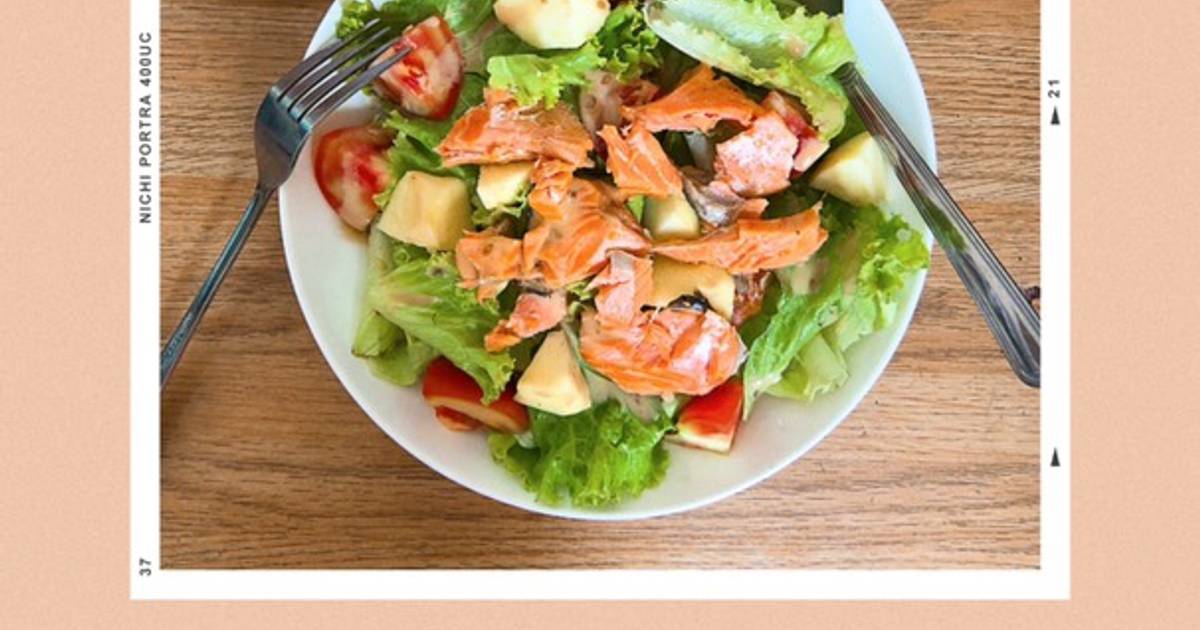 Salad cá hồi