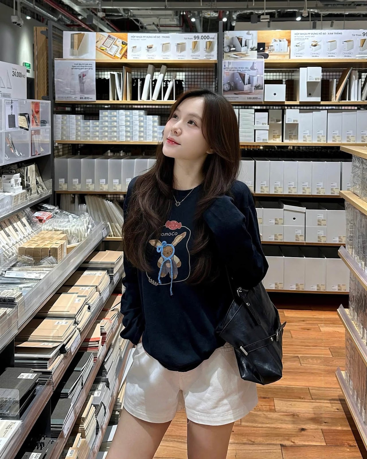 Áo thun dài tay in hình thỏ đeo nơ XONXEN Shop 942 – Image 2