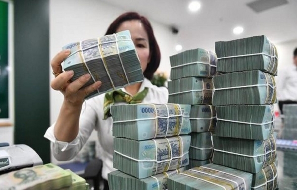 Người dân gửi hơn 10,82 triệu tỷ đồng vào ngân hàng: Xu hướng tích trữ tài chính gia tăng
