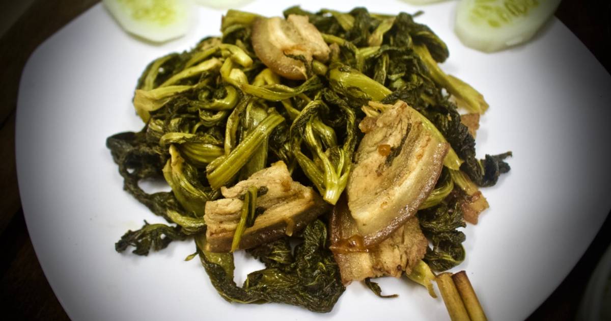 Dưa cải chua xào thịt ba rọi