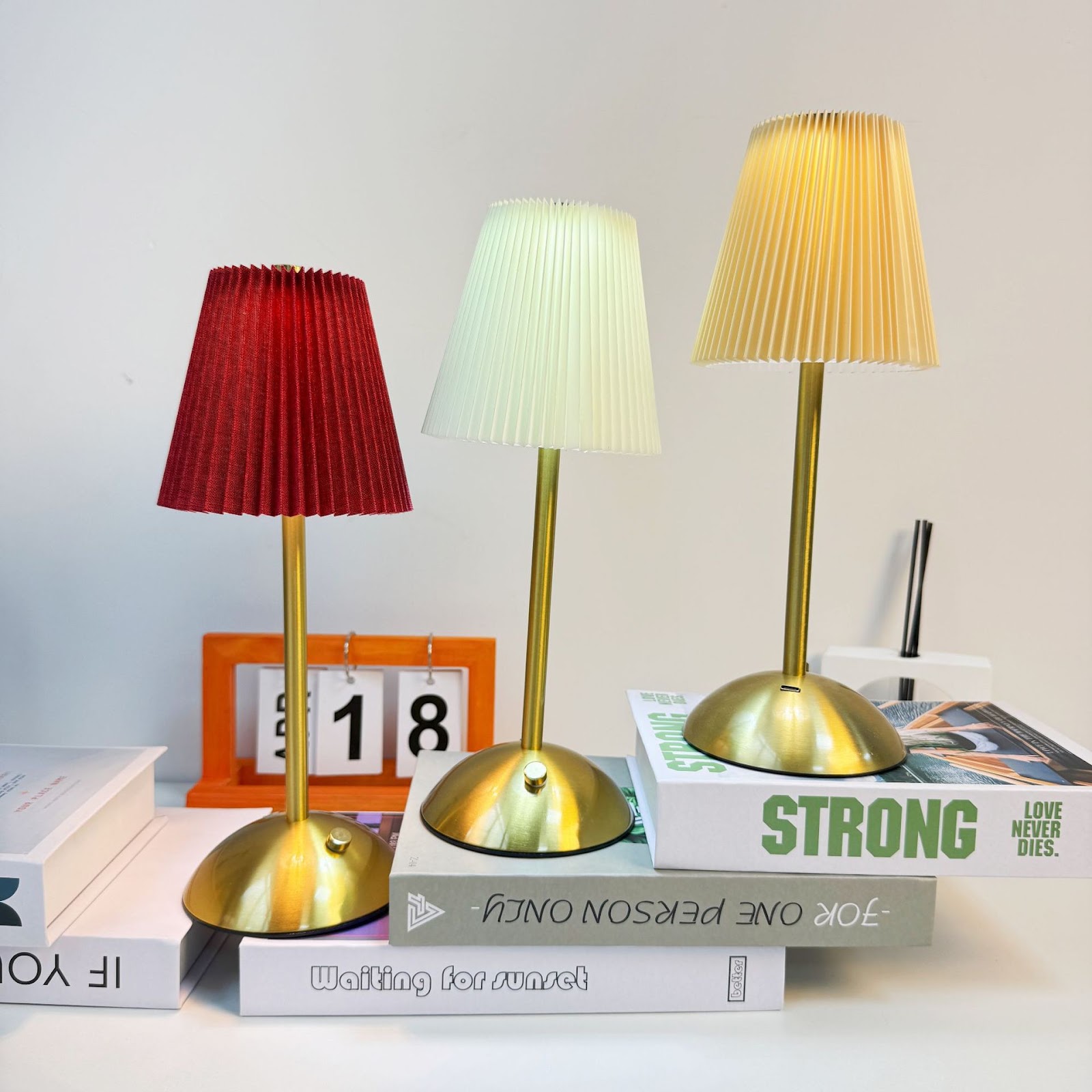 Stoff-Tischlampe mit Touchschalter, 12 Modell