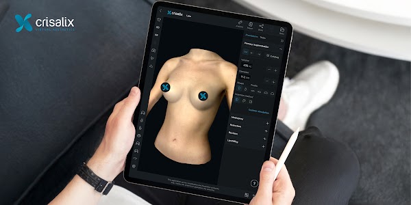 Un médecin regardant une simulation 3D d’un patient sur une tablette utilisant Crisalix. 2400px x 1200px.