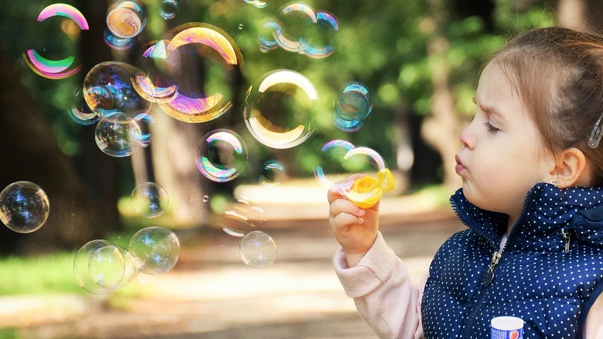 가족 여행에 적합한 호텔과 리조트, 객실 구성과 부대시설 비교