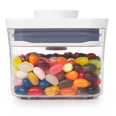Contenedor de alimentos de plástico OXO™ POP de 567.81 mL