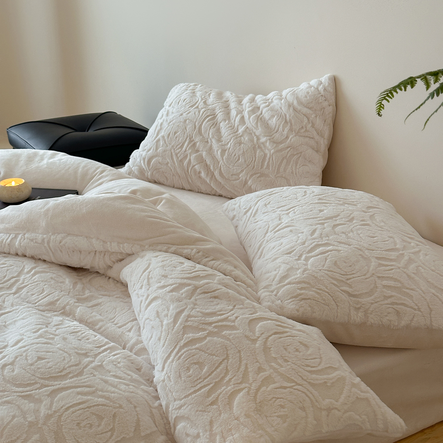 Milk fleece bedding set, 320g, with embossed pattern