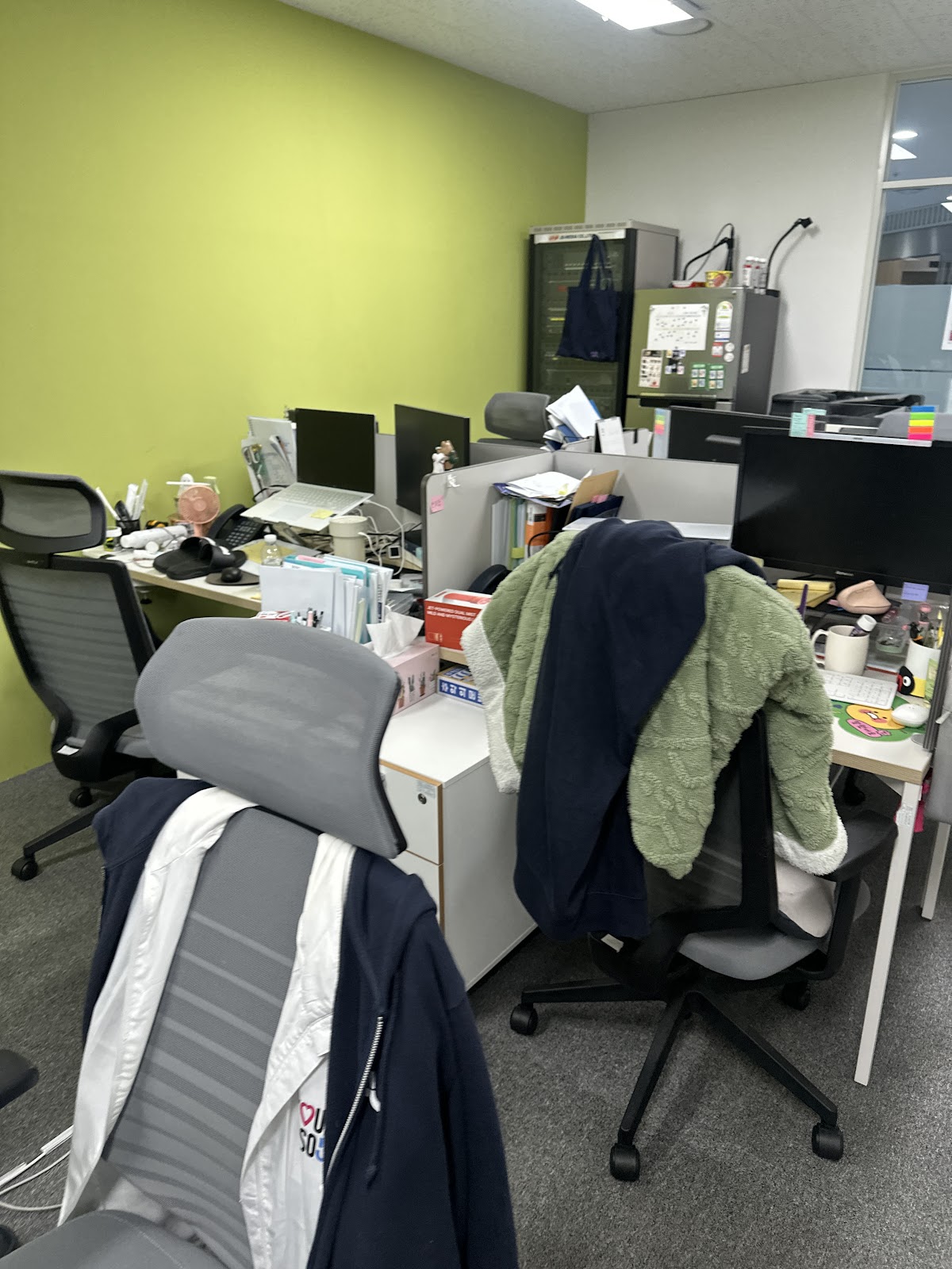 인천 연수구 센텀하이브오피스빌딩 사무실청소 회의실 먼지 제거 작업