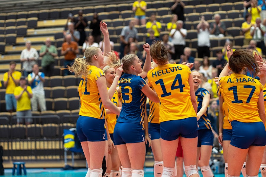 Sweden Hungary 401