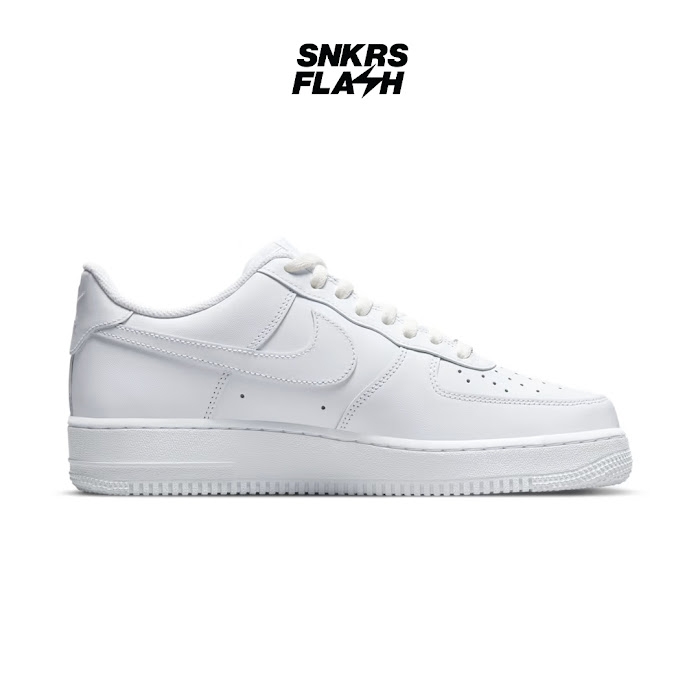 NIKE AIR FORCE 1 07 TRIPLE WHITE - CW2288111