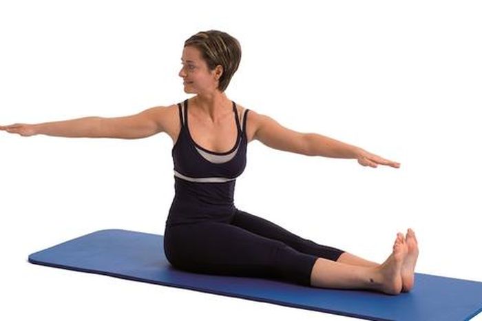 3 bài tập pilates giúp thư giãn cột sống, giảm đau lưng - Báo Sức Khỏe &amp; Đời Sống